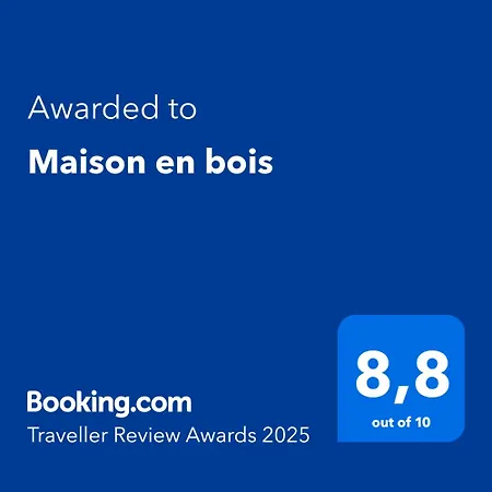 بيت للعطل Maison En Bois *