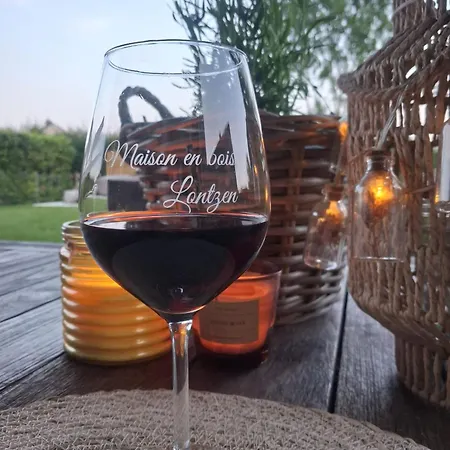 Maison En Bois Hébergement de vacances *